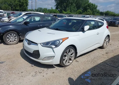 2013 Hyundai Veloster Base W/Black z USA, uszkodzony, nr VIN KMHTC6AD2DU131983